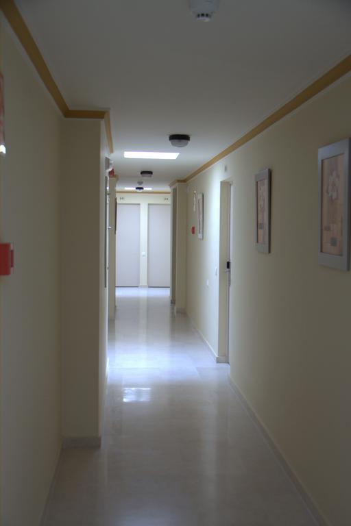 Apartamentos Turisticos Los Girasoles Espartinas Kültér fotó